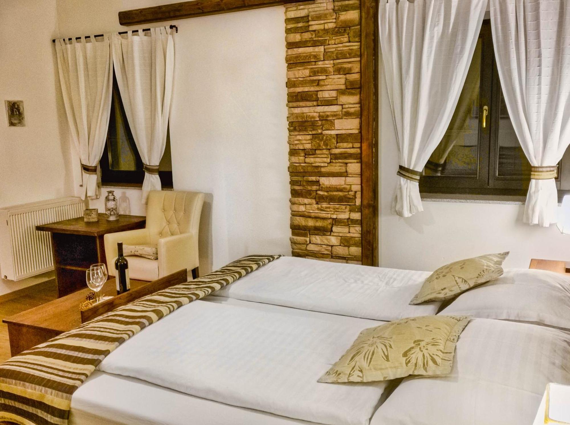 Etno Garden Exclusive Rooms Plitvica selo Esterno foto